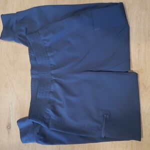 Med Couture gray scrub bottoms SZ XSP